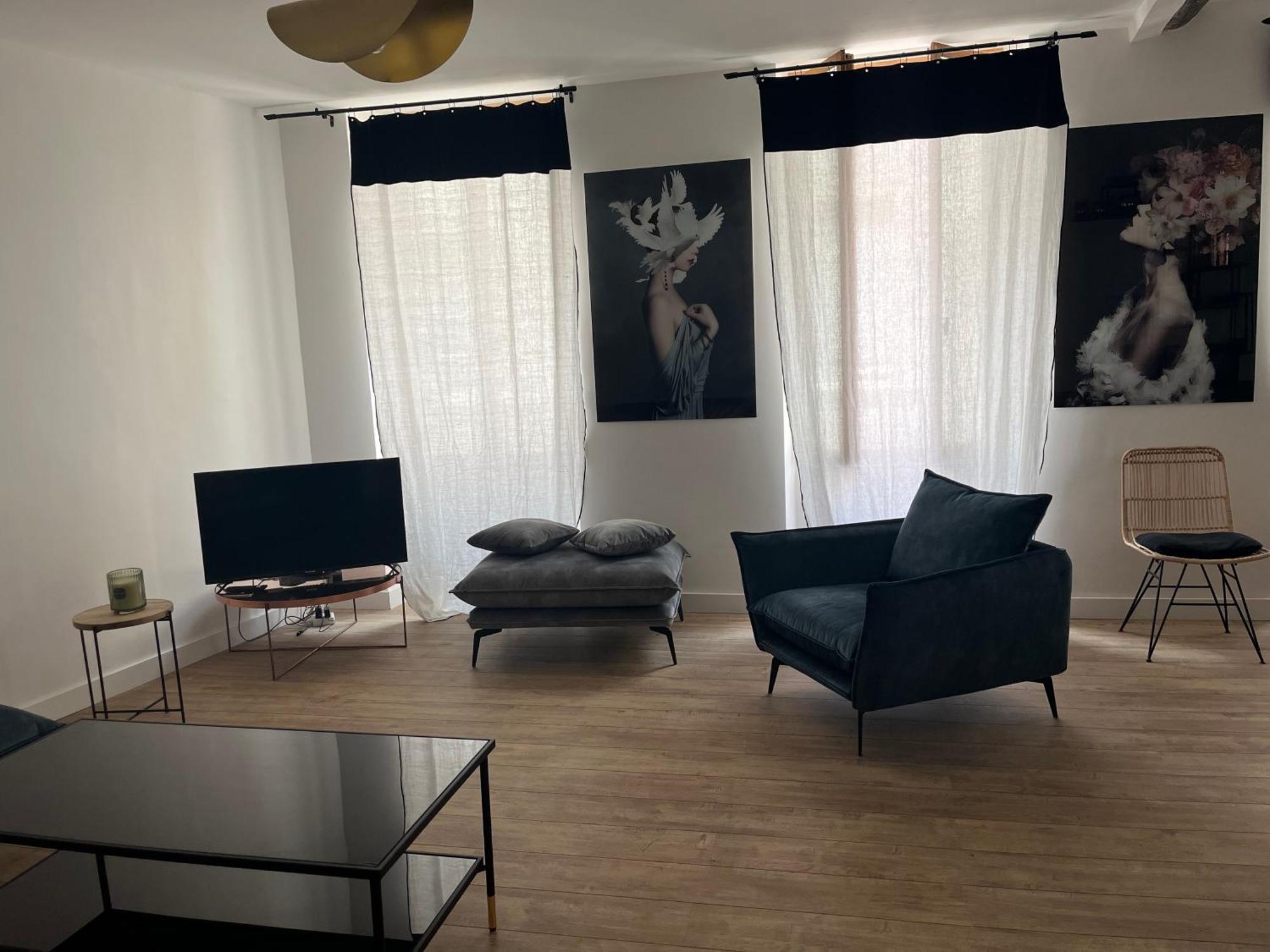 Bel Appartement En Plein Coeur De Carpentras Eksteriør billede